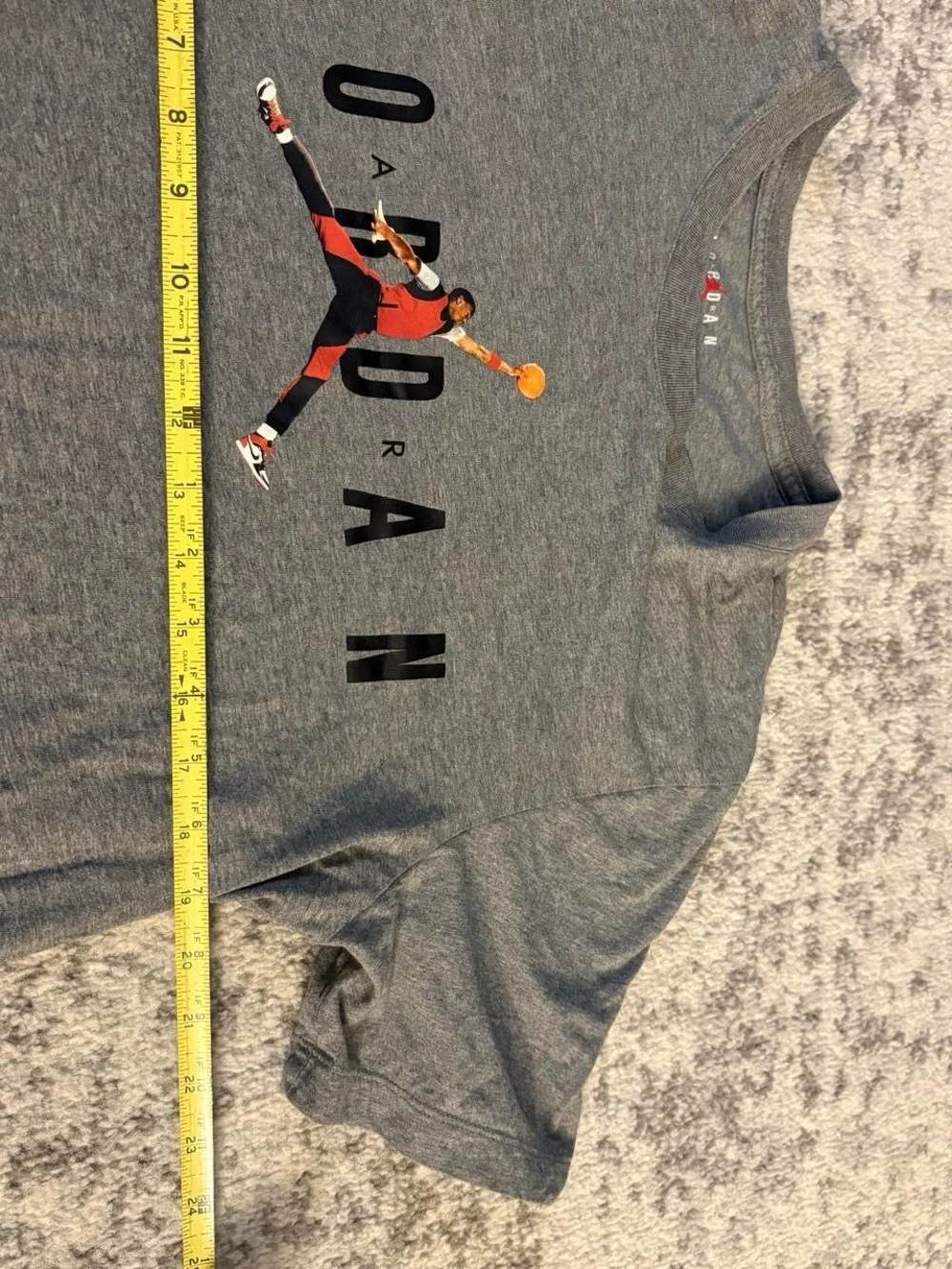 Men’s Large Jordan Grey Michael Jordan Graphic Tee
